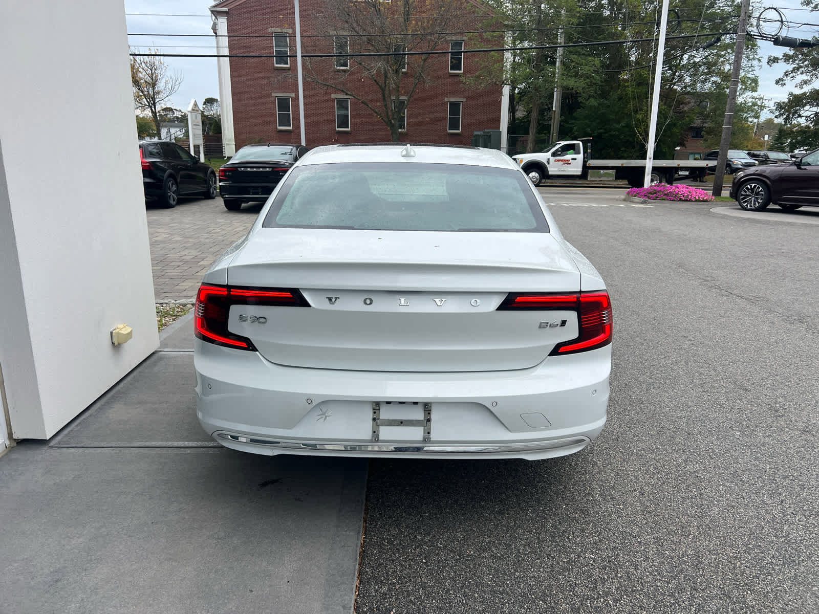 Certified 2022 Volvo S90 B6 Inscription w/ Advanced Package image 8