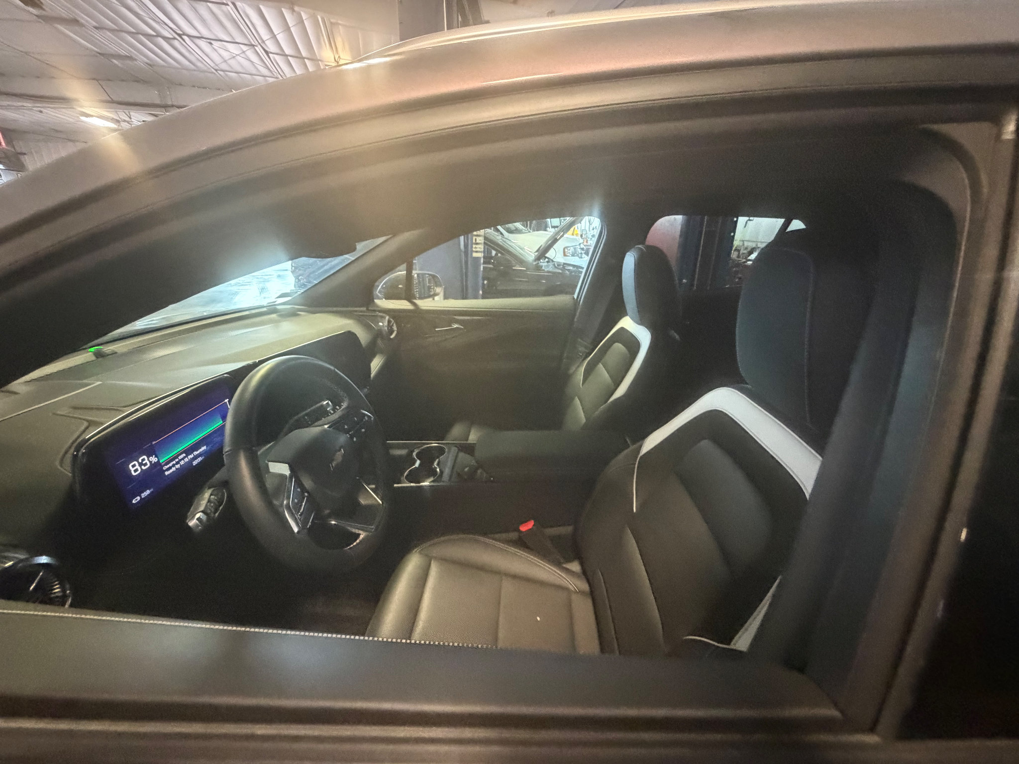 Used 2024 Chevrolet Blazer EV LT AWD/4WD image 33
