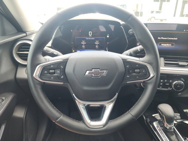 Used 2025 Chevrolet Trax ACTIV w/ Driver Confidence Package FWD image 30