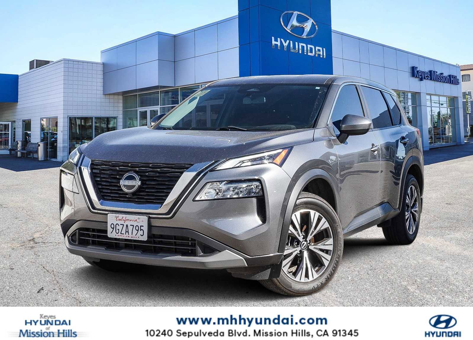 Used 2023 Nissan Rogue SV