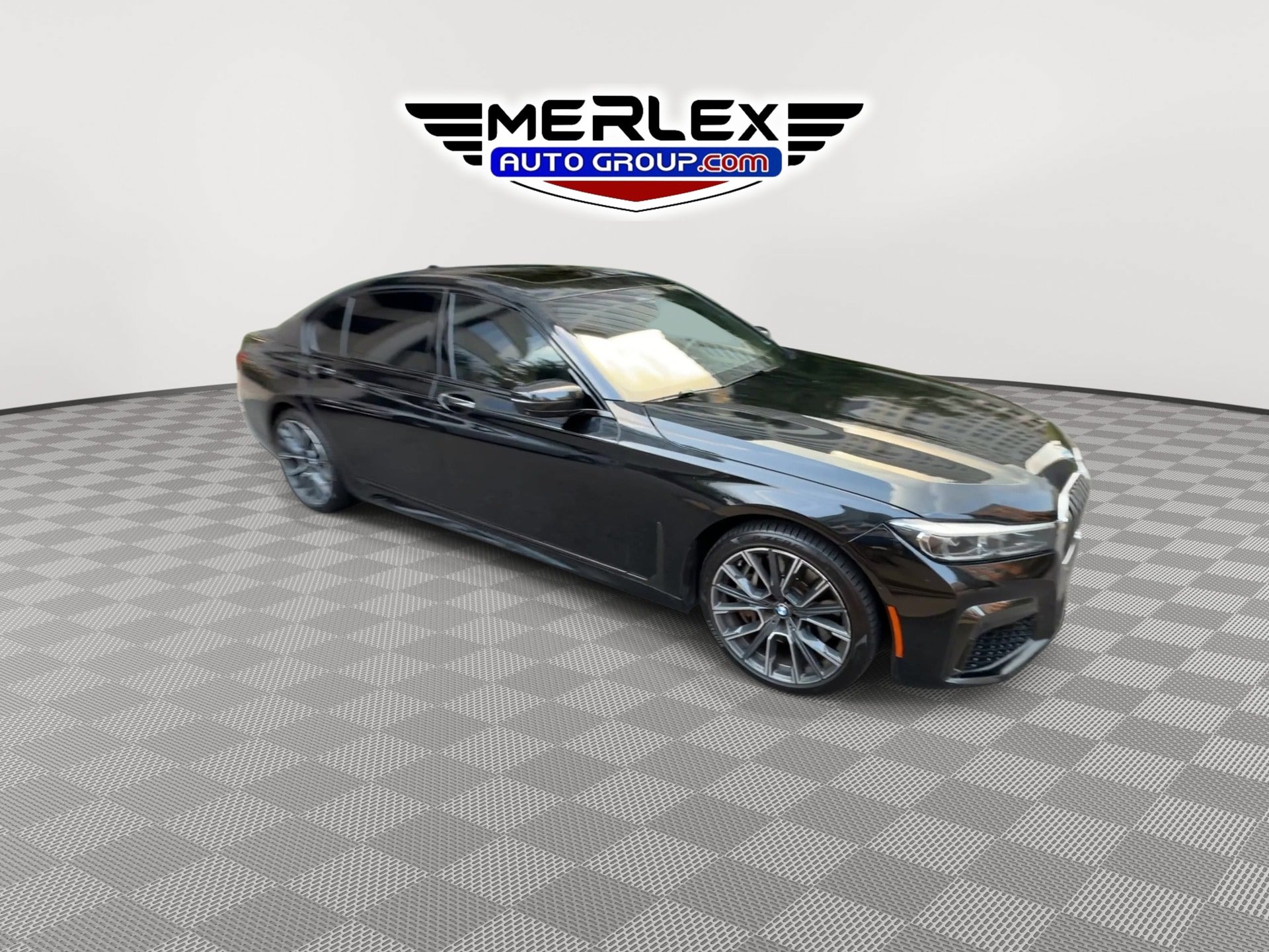 Used 2020 BMW 750i xDrive w/ Executive Package AWD/4WD image 2