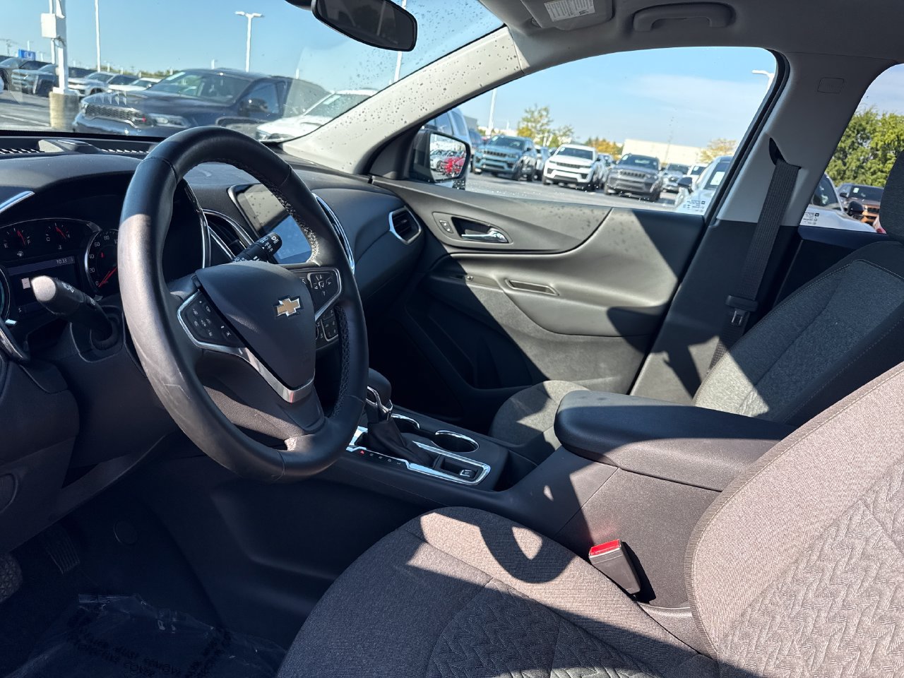 Used 2023 Chevrolet Equinox LT AWD/4WD image 11