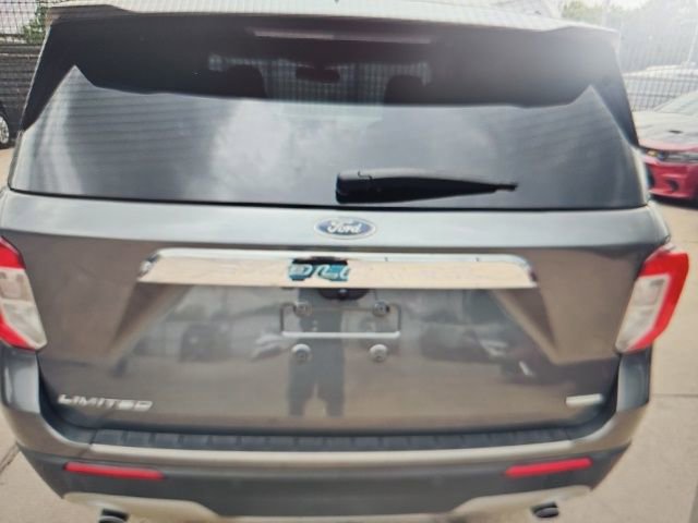 Used 2024 Ford Explorer Limited RWD image 3
