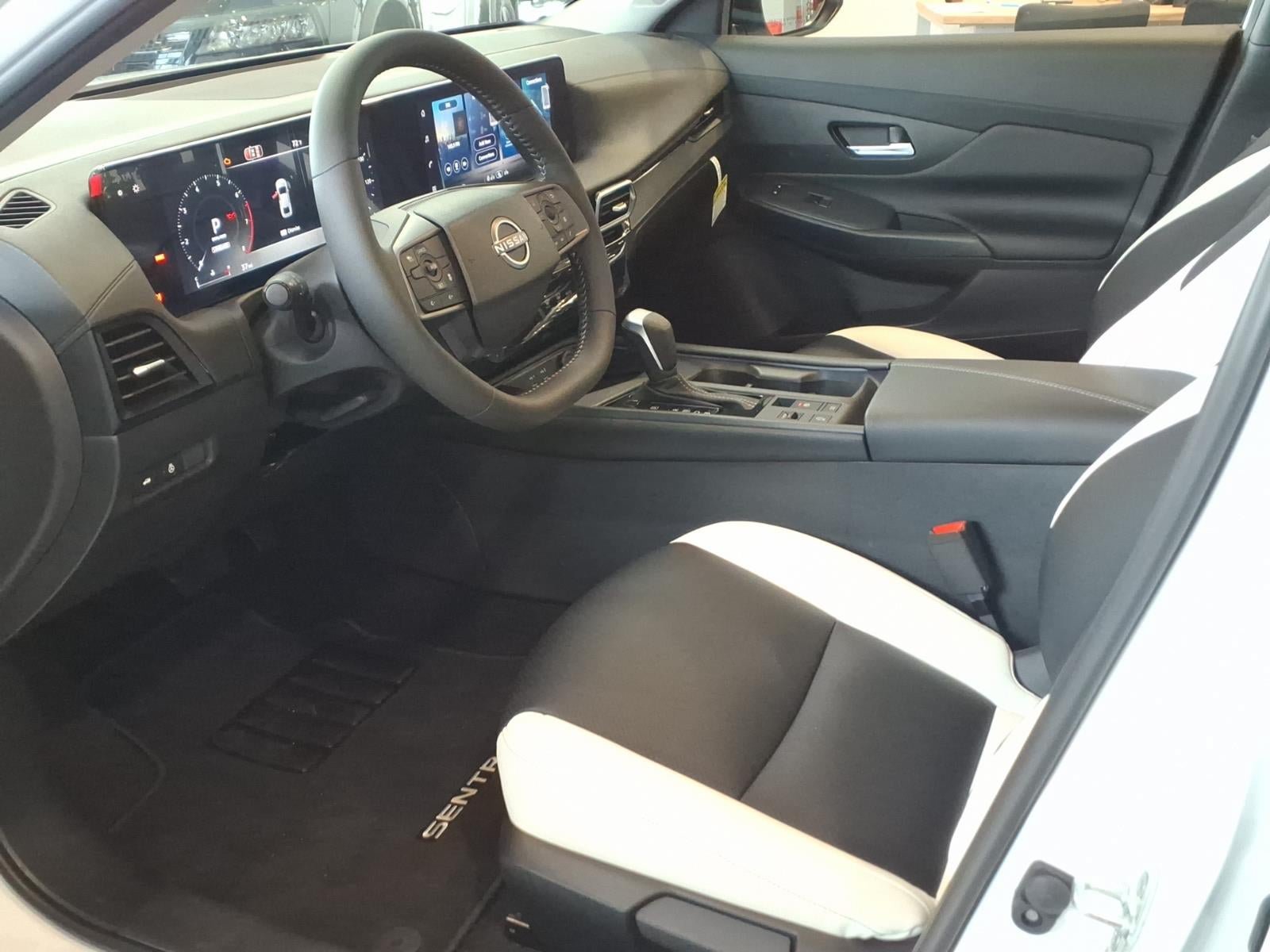 New 2026 Nissan Sentra SV w/ SV Convenience Package FWD image 5