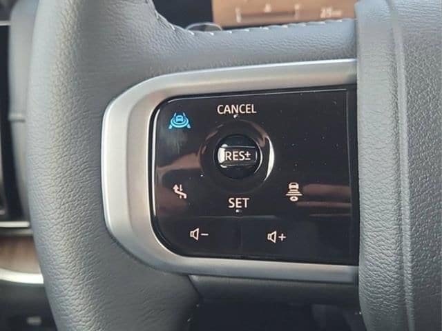 New 2025 Nissan Armada SL w/ Captain's Chari Seat Package AWD/4WD image 33