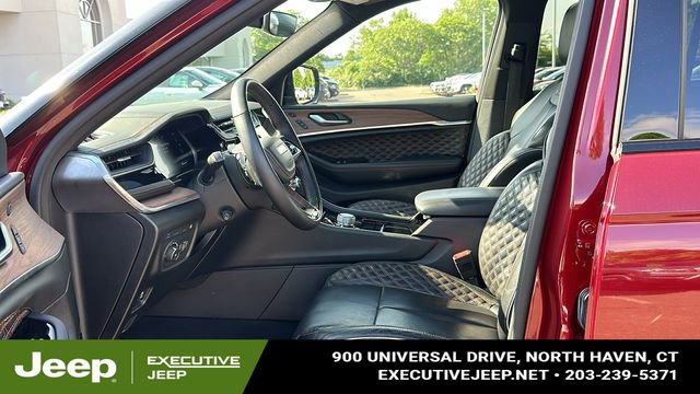 Used 2022 Jeep Grand Cherokee Summit image 11