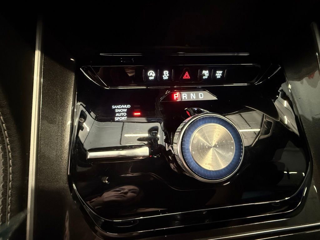 Used 2022 Jeep Wagoneer Series I w/ Premium Group I image 24