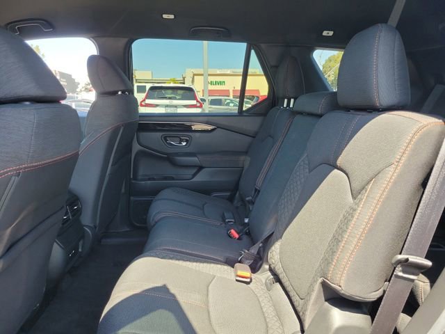 Certified 2024 Honda Pilot Sport image 12