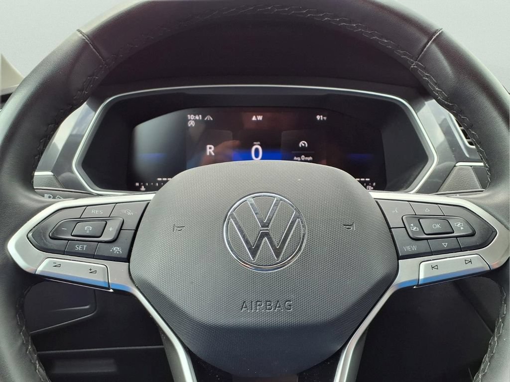 Used 2024 Volkswagen Tiguan Wolfsburg Edition AWD/4WD image 15