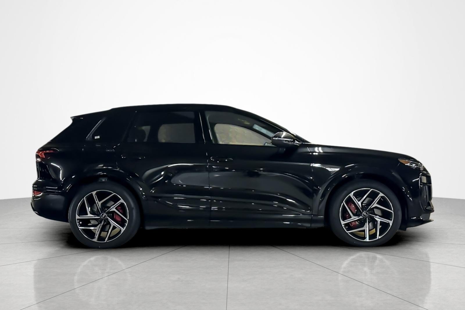 New 2027 Audi SQ6 e-tron Premium Plus AWD/4WD image 7