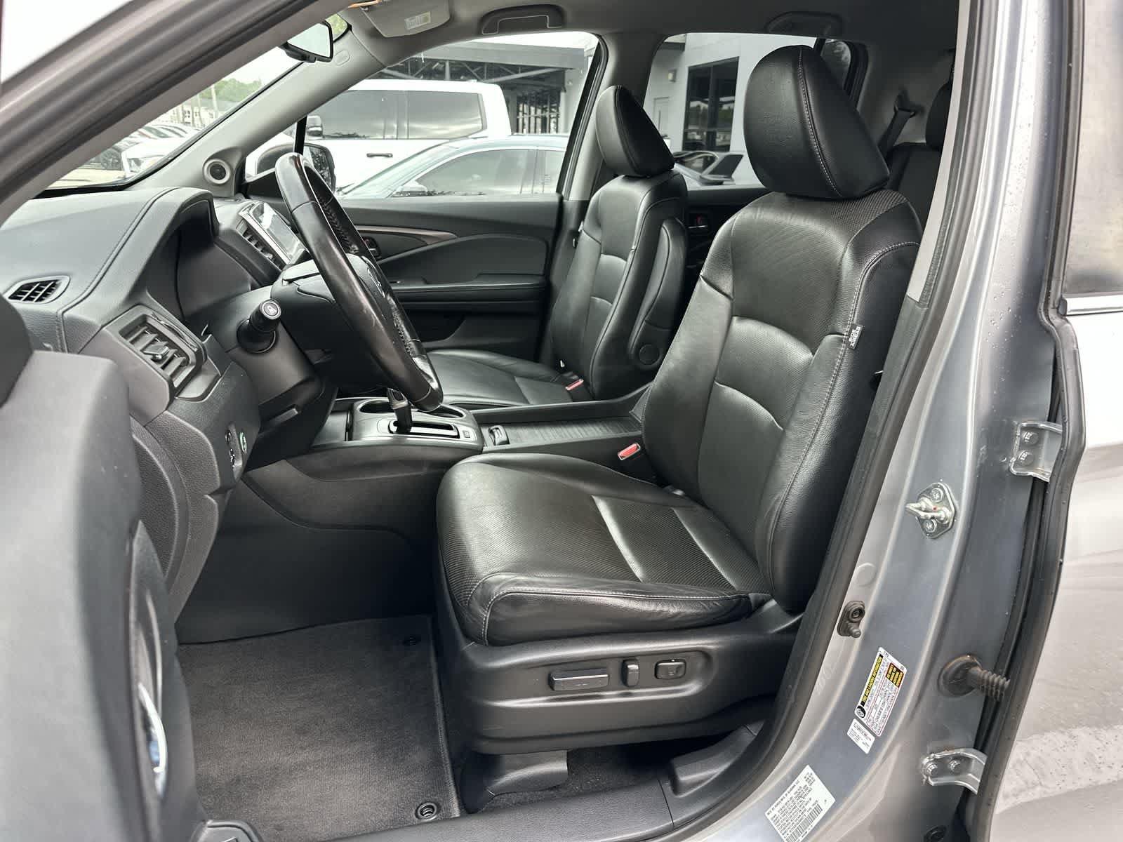 Used 2018 Honda Ridgeline RTL-T image 3