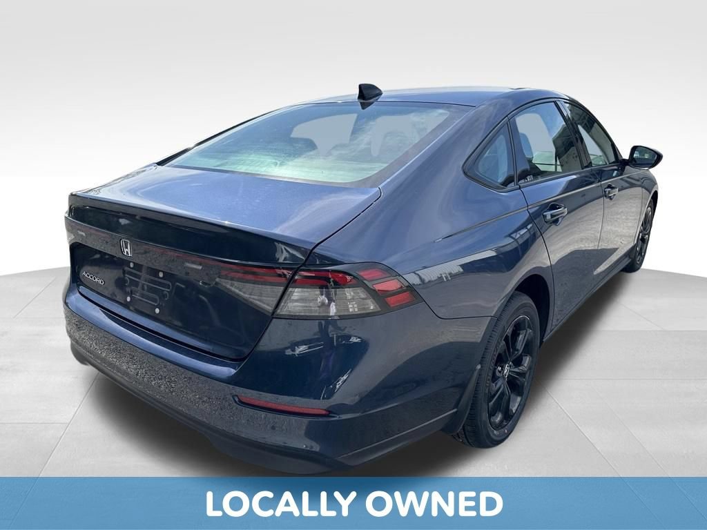 Used 2025 Honda Accord SE image 6