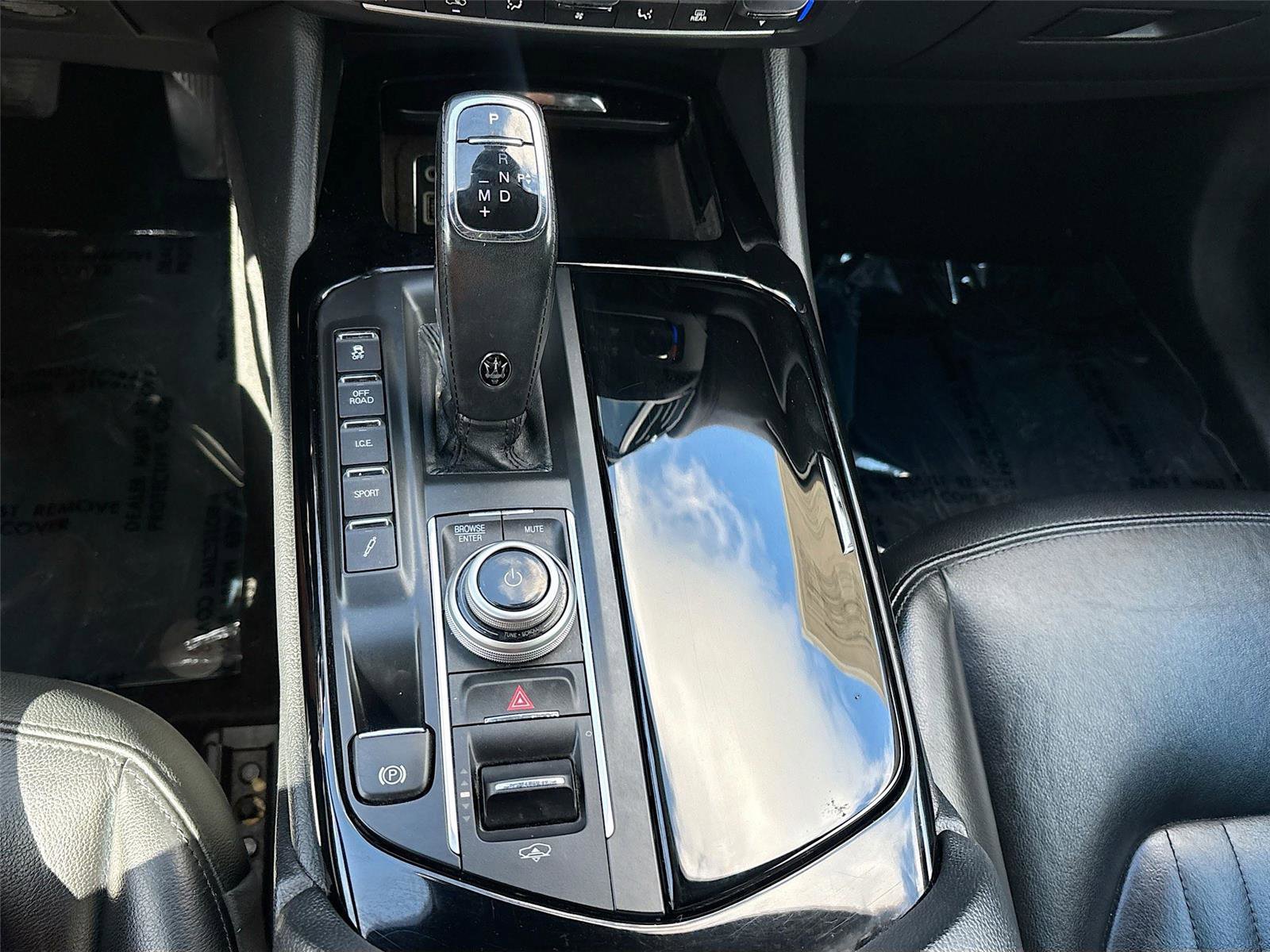 Used 2021 Maserati Levante S image 17