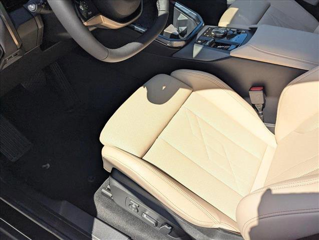 Used 2025 BMW X3 xDrive30i w/ Convenience Package image 4