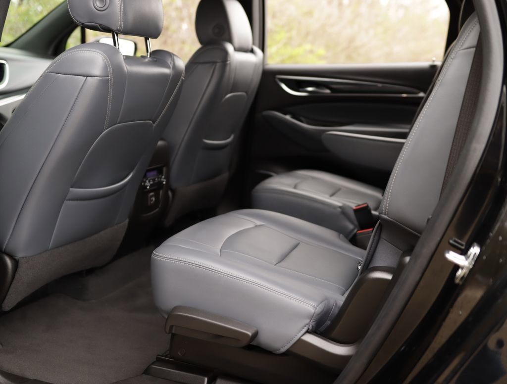 Used 2023 Buick Enclave Essence w/ Sport Touring Edition image 26