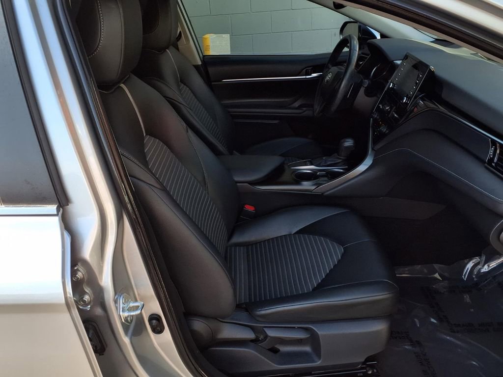 Certified 2022 Toyota Camry SE w/ Convenience Package image 25