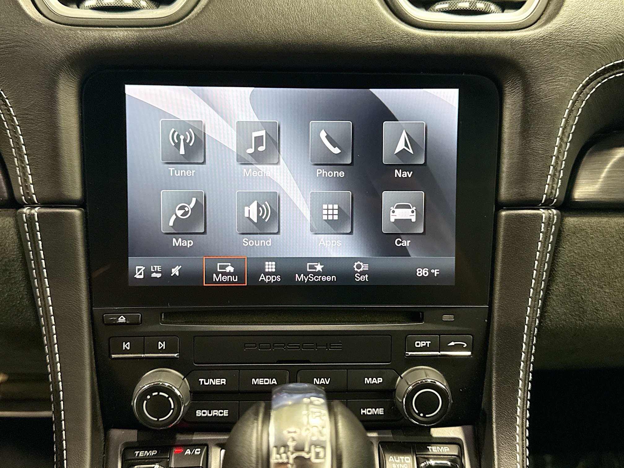 Certified 2022 Porsche 718 Boxster Spyder RWD image 25