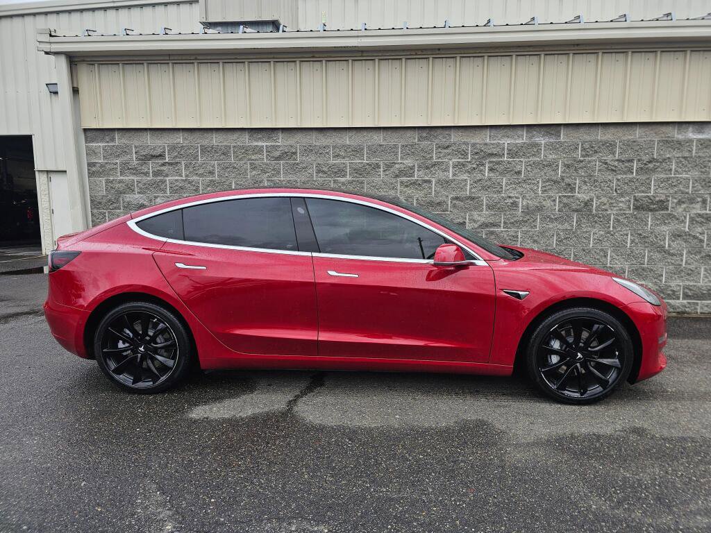 Used 2018 Tesla Model 3 Long Range RWD image 9
