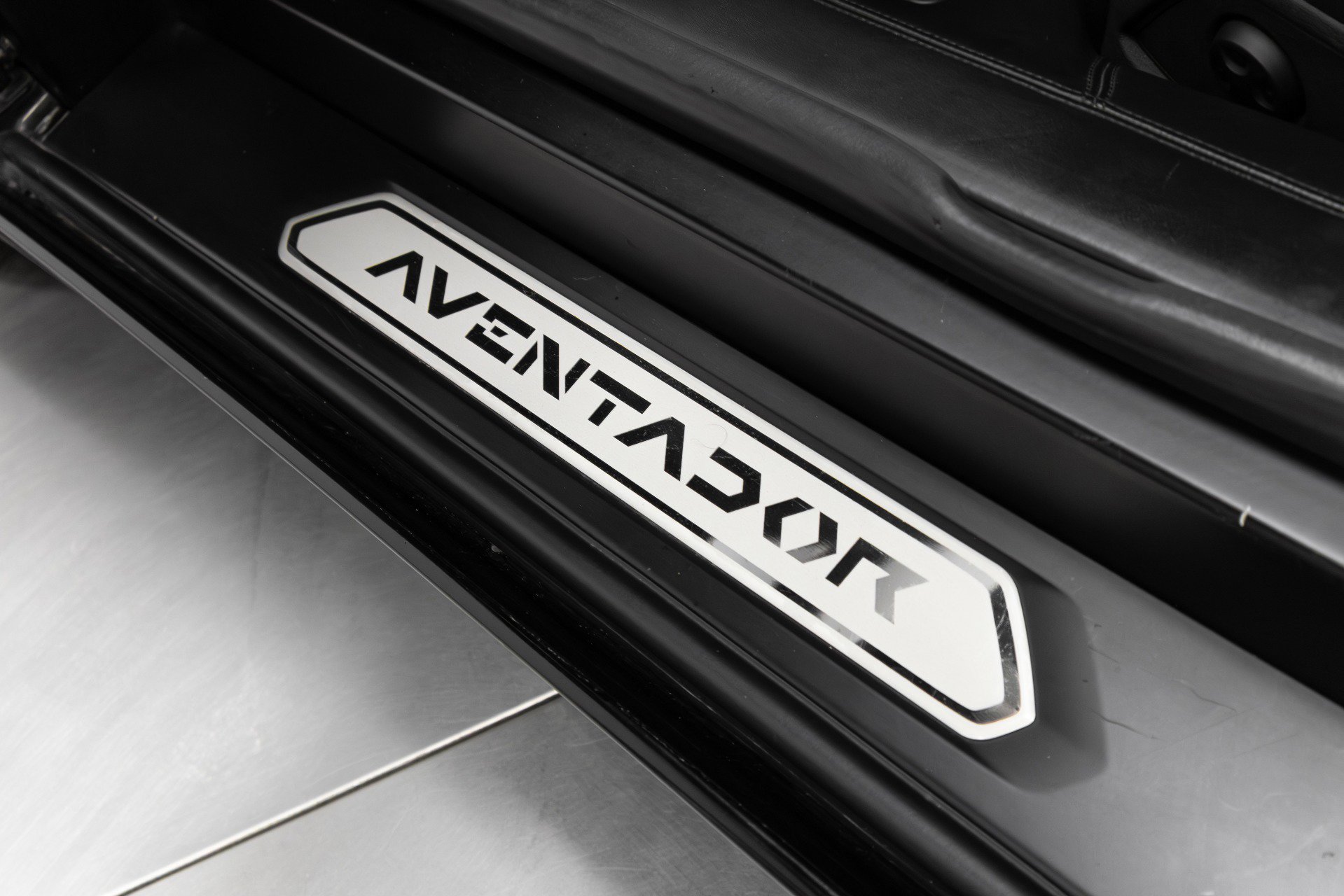 Used 2015 Lamborghini Aventador LP 700-4 image 50