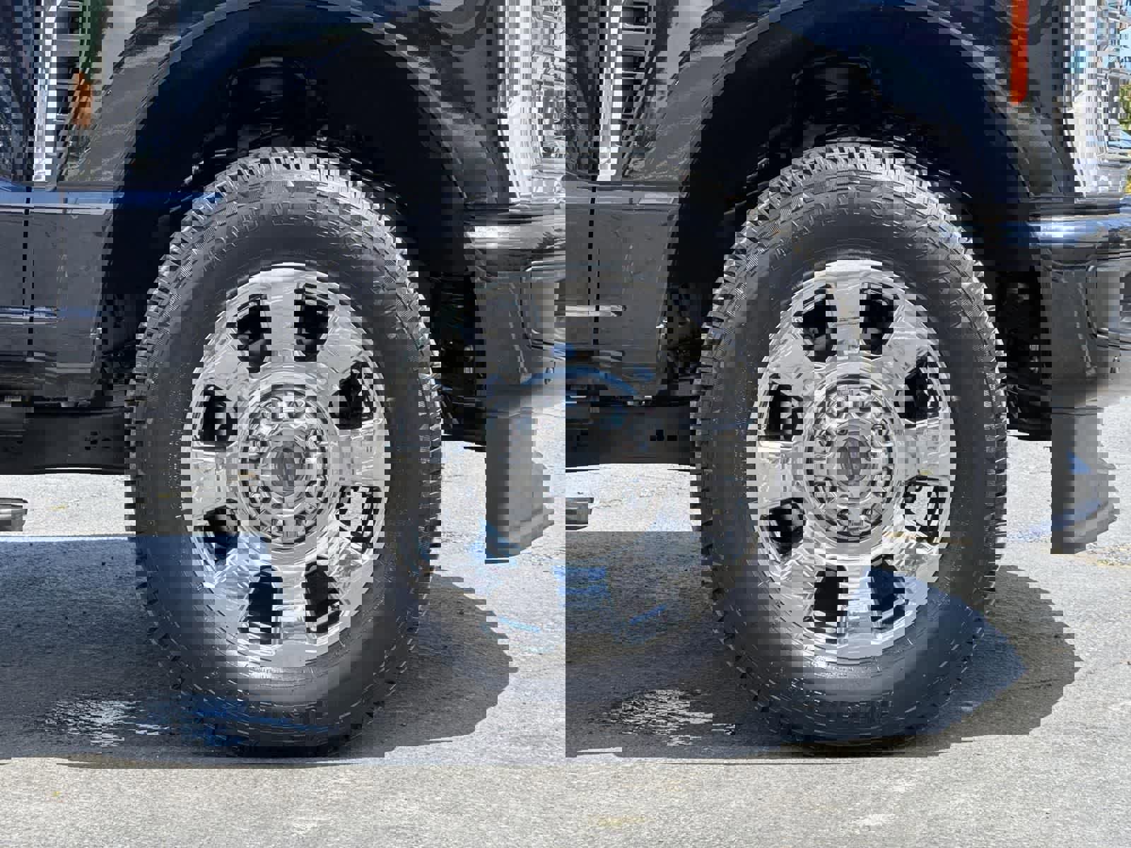 Used 2023 Ford F250 Lariat w/ Lariat Ultimate Package image 48