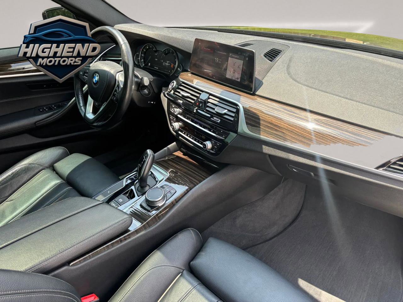 Used 2019 BMW 530i xDrive w/ Convenience Package AWD/4WD image 19