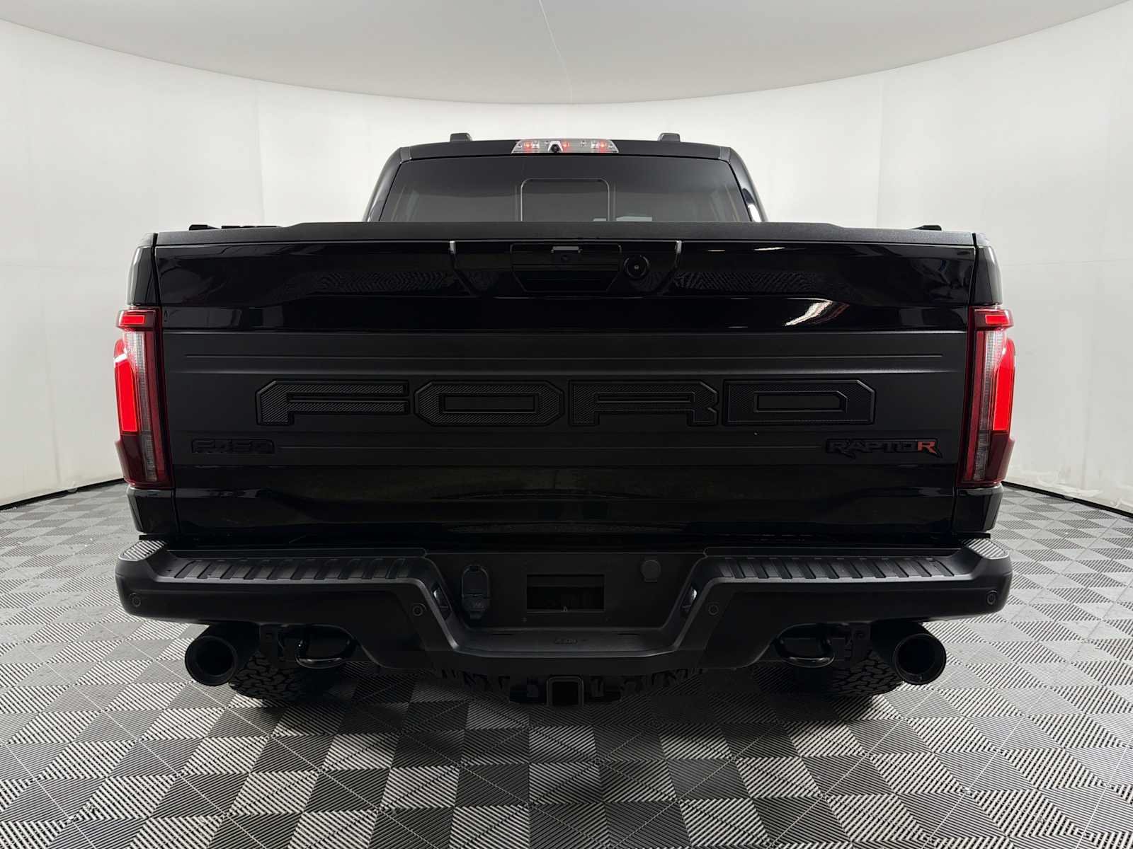 Used 2025 Ford F150 Raptor w/ Equipment Group 803A Raptor R AWD/4WD image 5
