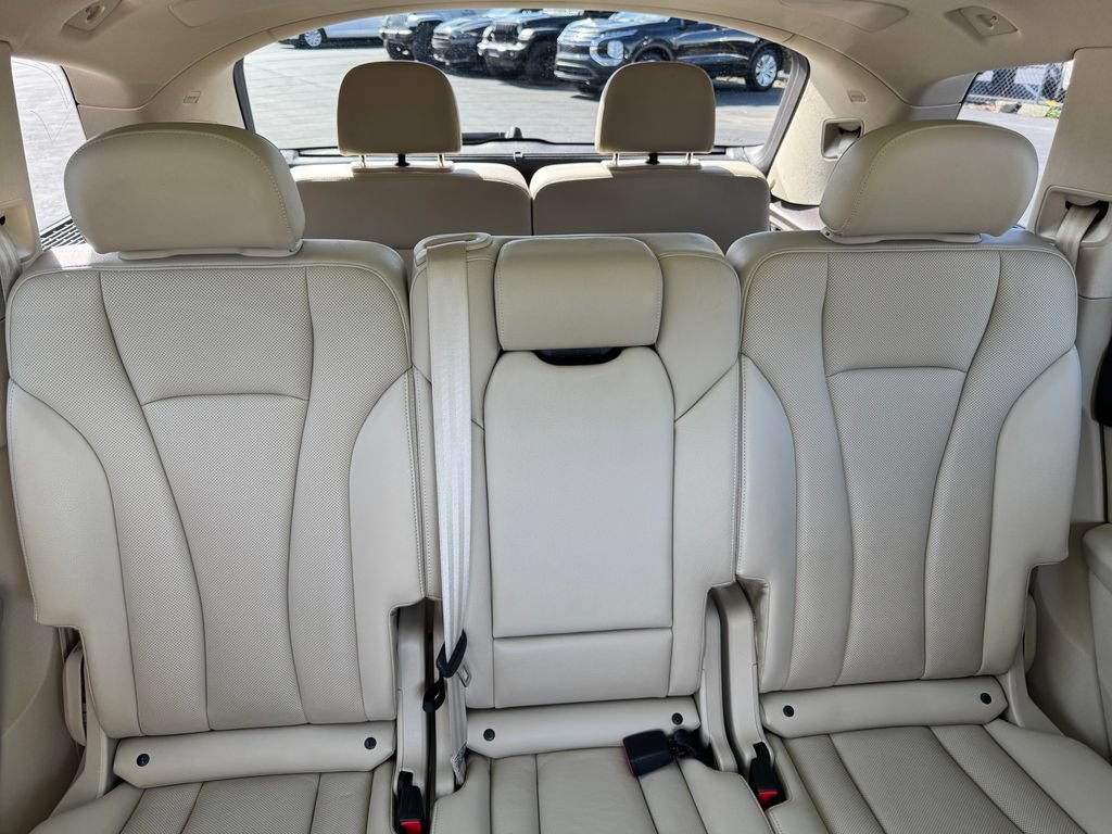 Used 2019 Audi Q7 3.0T Prestige w/ Prestige Package AWD/4WD image 16