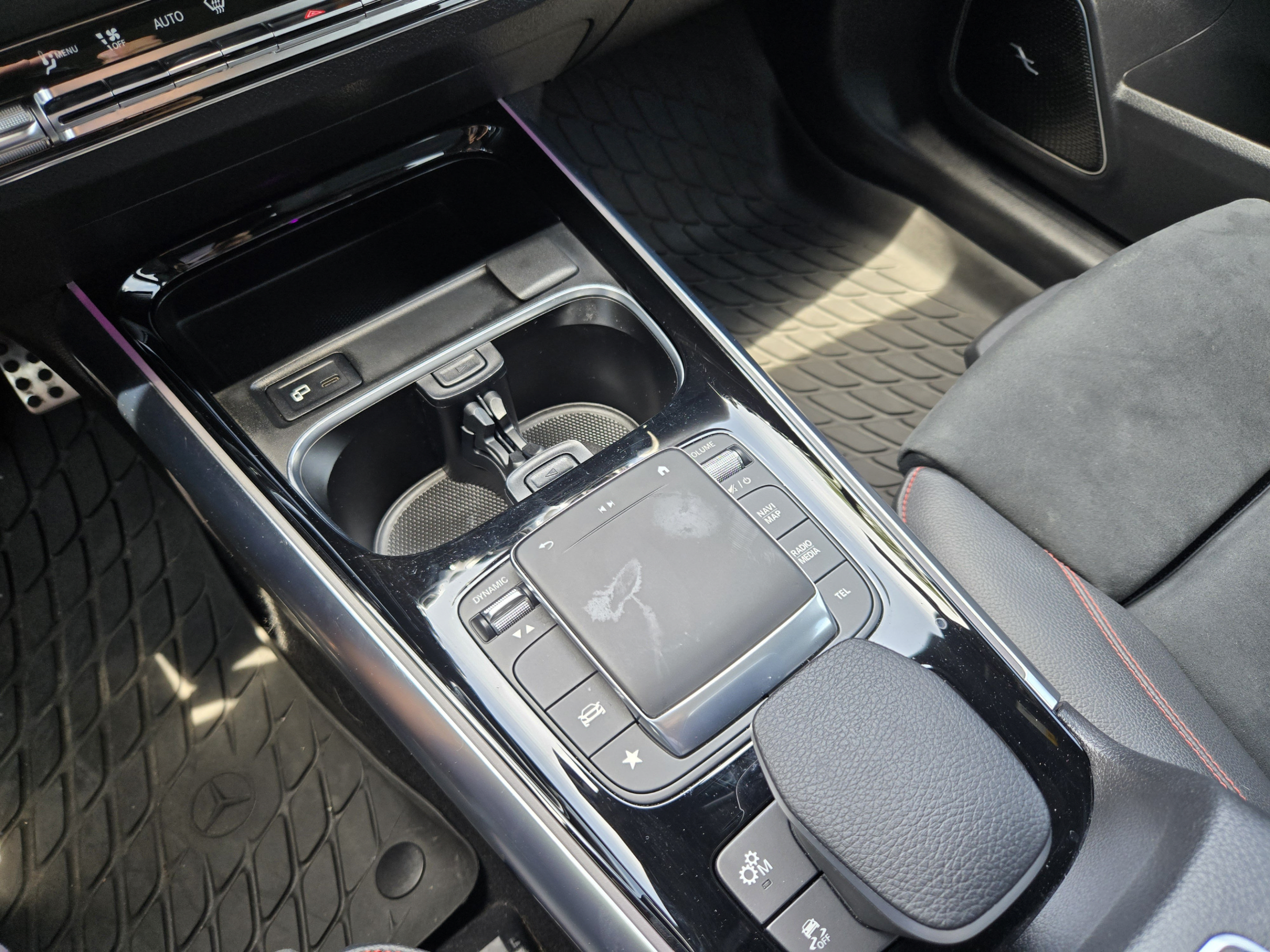 Used 2023 Mercedes-Benz GLA 35 AMG 4MATIC image 11
