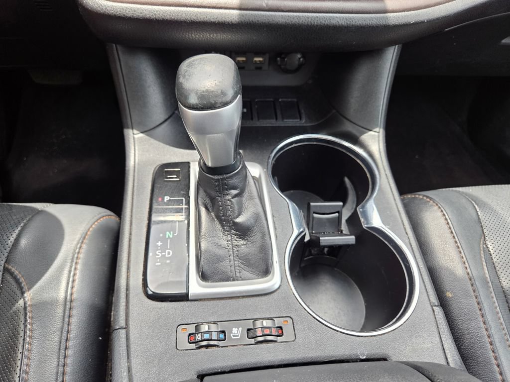 Used 2019 Toyota Highlander Limited FWD image 17