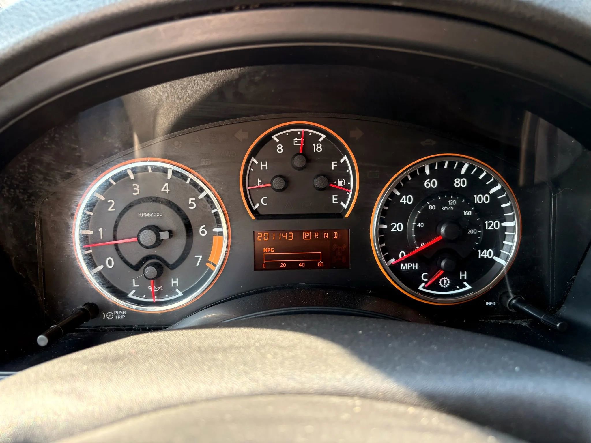 Used 2015 Nissan Armada Platinum w/ 2nd Row Captain Seat Package RWD image 23