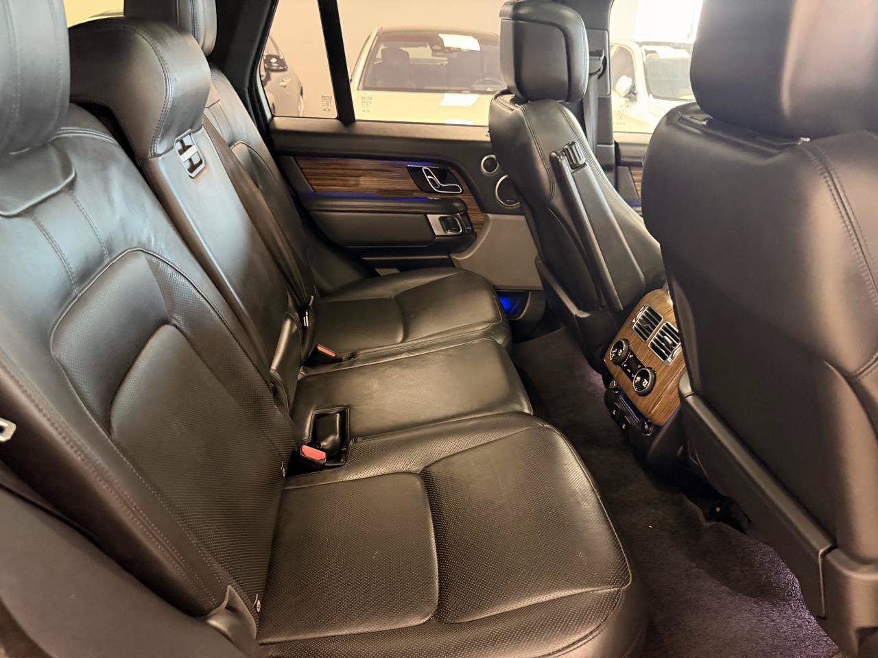 Used 2019 Land Rover Range Rover HSE AWD/4WD image 14