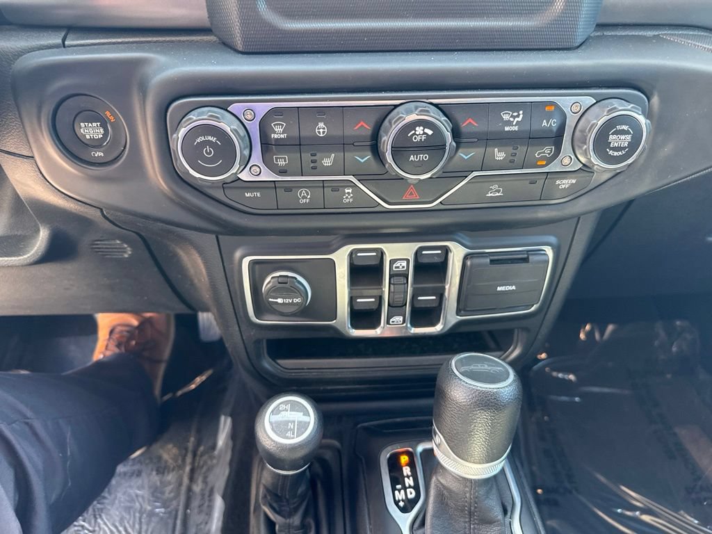 Used 2020 Jeep Gladiator Sport w/ Quick Order Package 24S AWD/4WD image 16