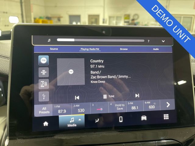 New 2026 Jeep Compass Limited image 16