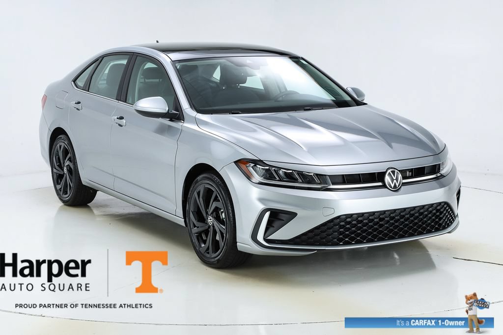Used 2025 Volkswagen Jetta SE w/ Sunroof Package FWD image 15