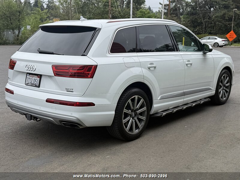 Used 2017 Audi Q7 3.0T Prestige AWD/4WD image 6