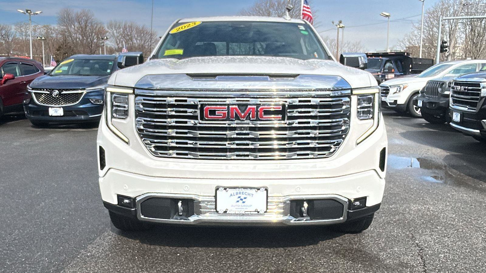 Used 2023 GMC Sierra 1500 Denali w/ Denali Reserve Package image 2