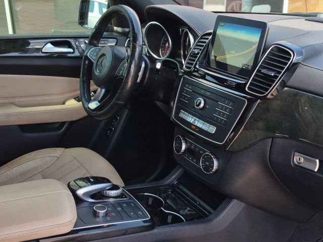 Used 2017 Mercedes-Benz GLS 450 4MATIC image 13
