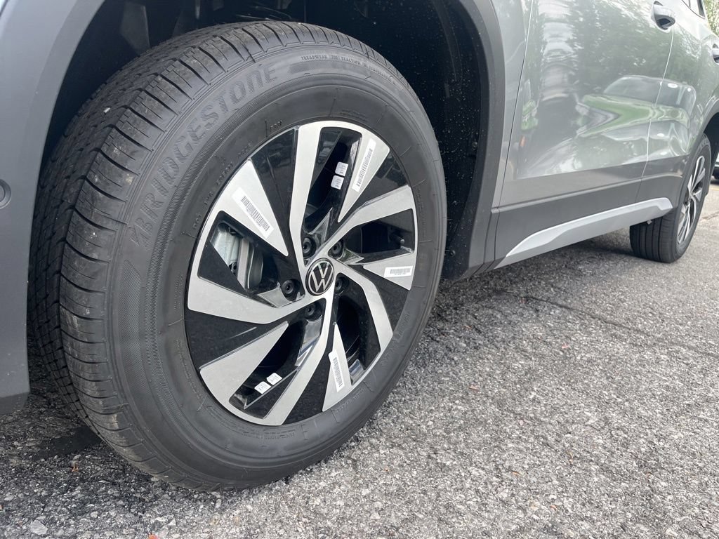 New 2026 Volkswagen Tiguan S AWD/4WD image 9