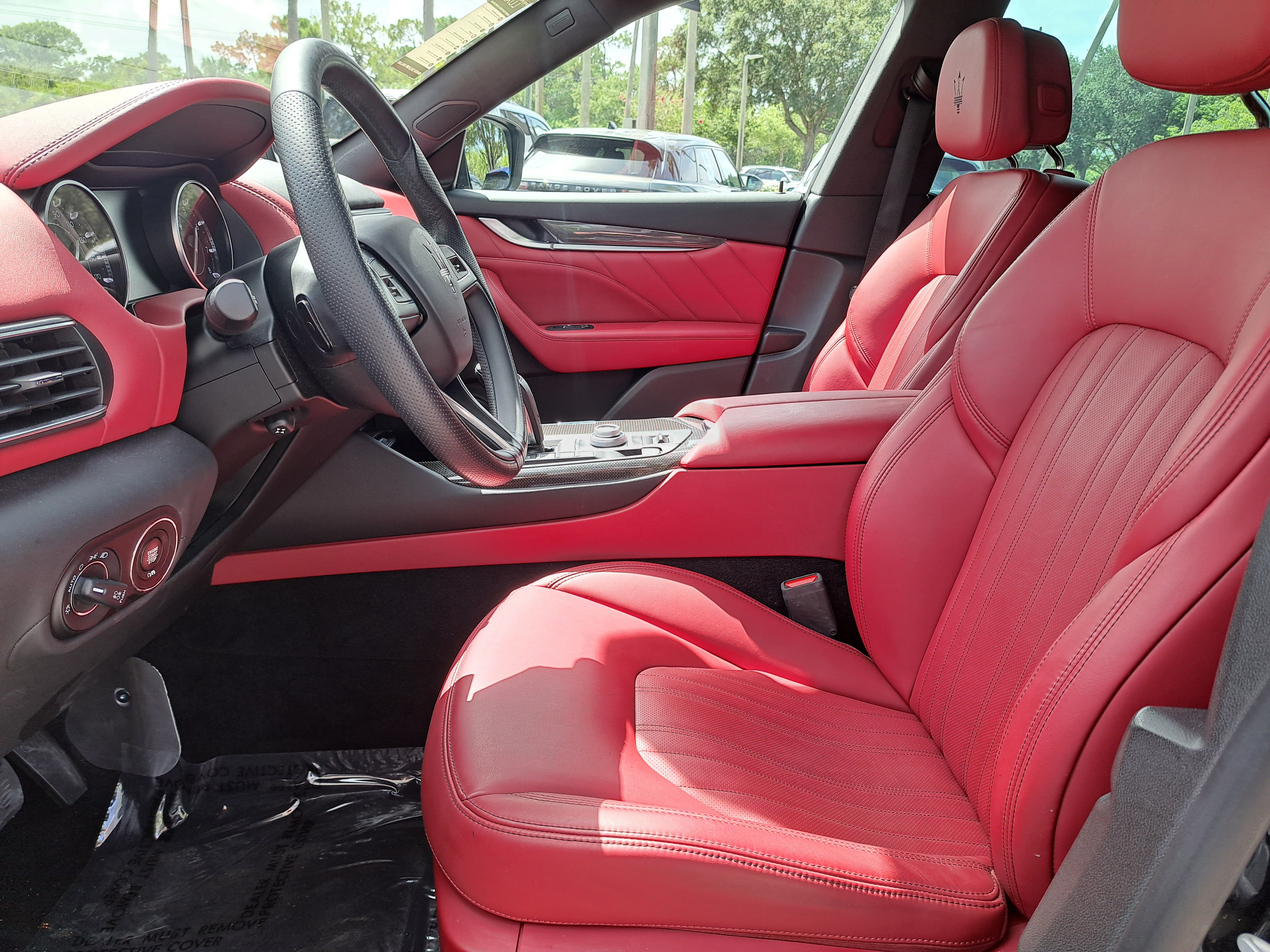 Used 2022 Maserati Levante GT AWD/4WD image 18