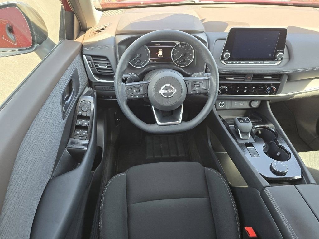 Used 2023 Nissan Rogue S AWD/4WD image 18