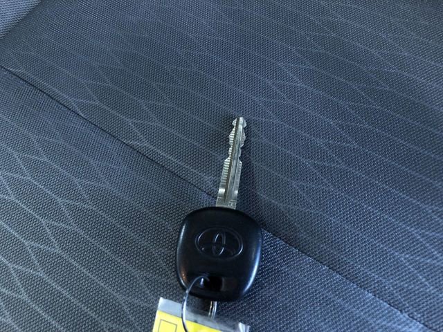 Used 2017 Toyota Tacoma SR image 24