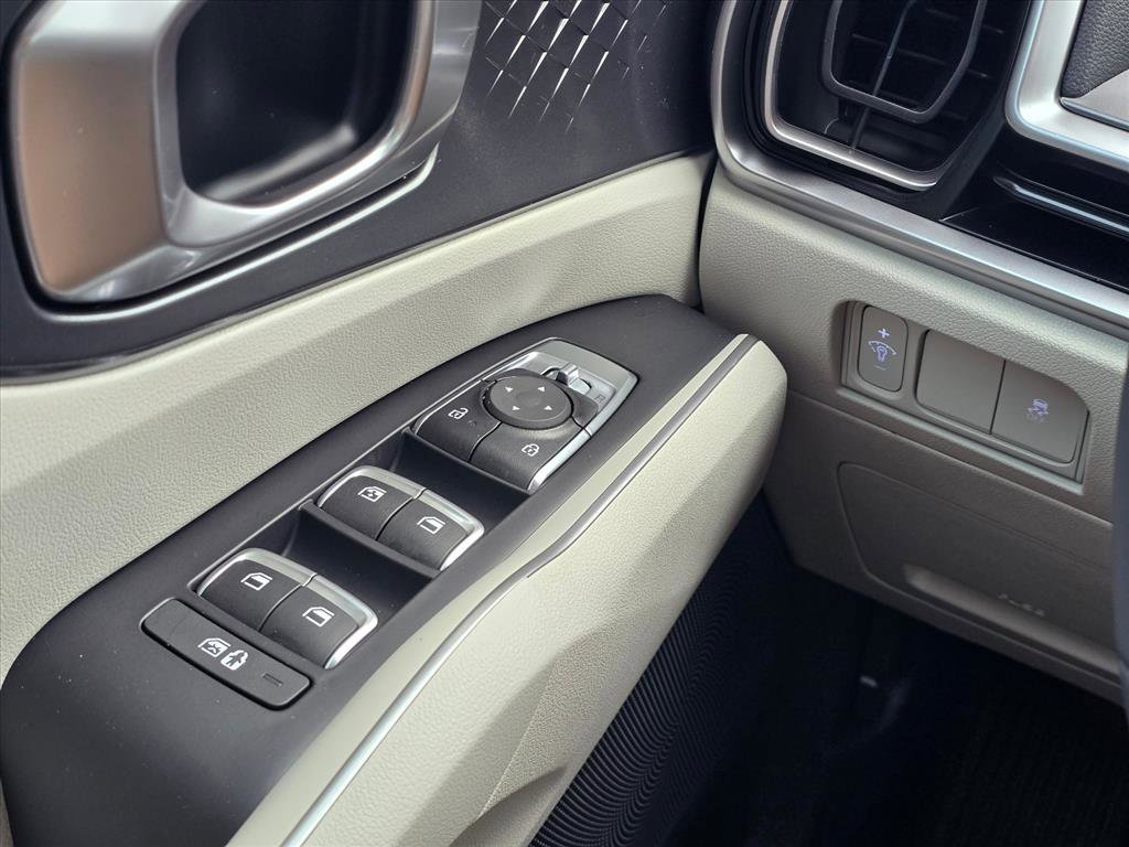 New 2026 Kia Sorento S image 12