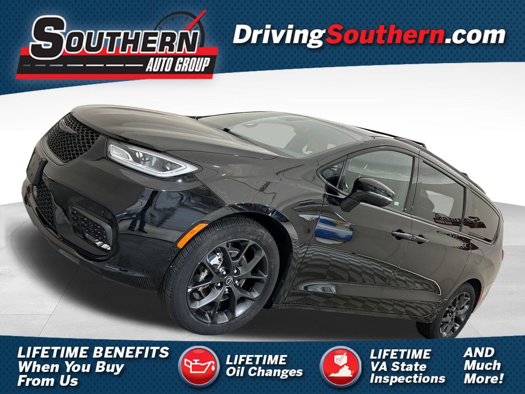 Used 2025 Chrysler Pacifica Limited
