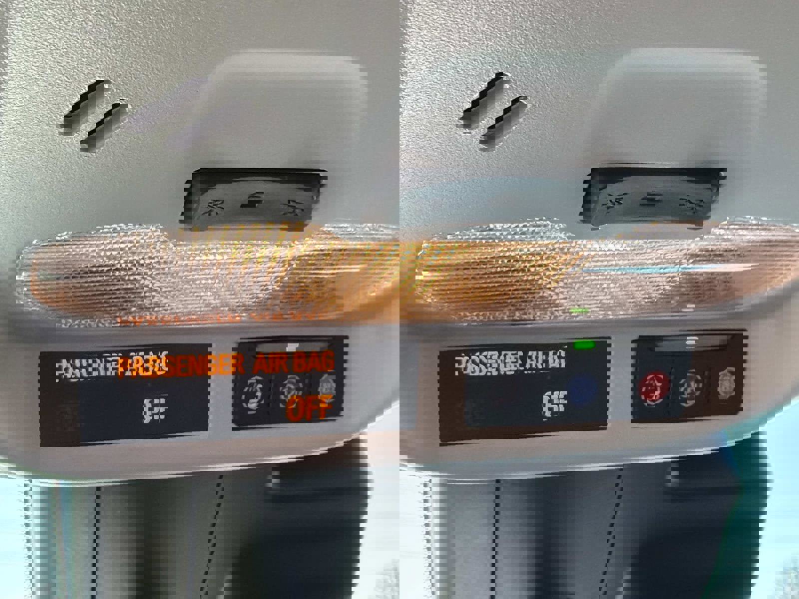 Certified 2025 Chevrolet Trax LT w/ Driver Confidence Package image 10