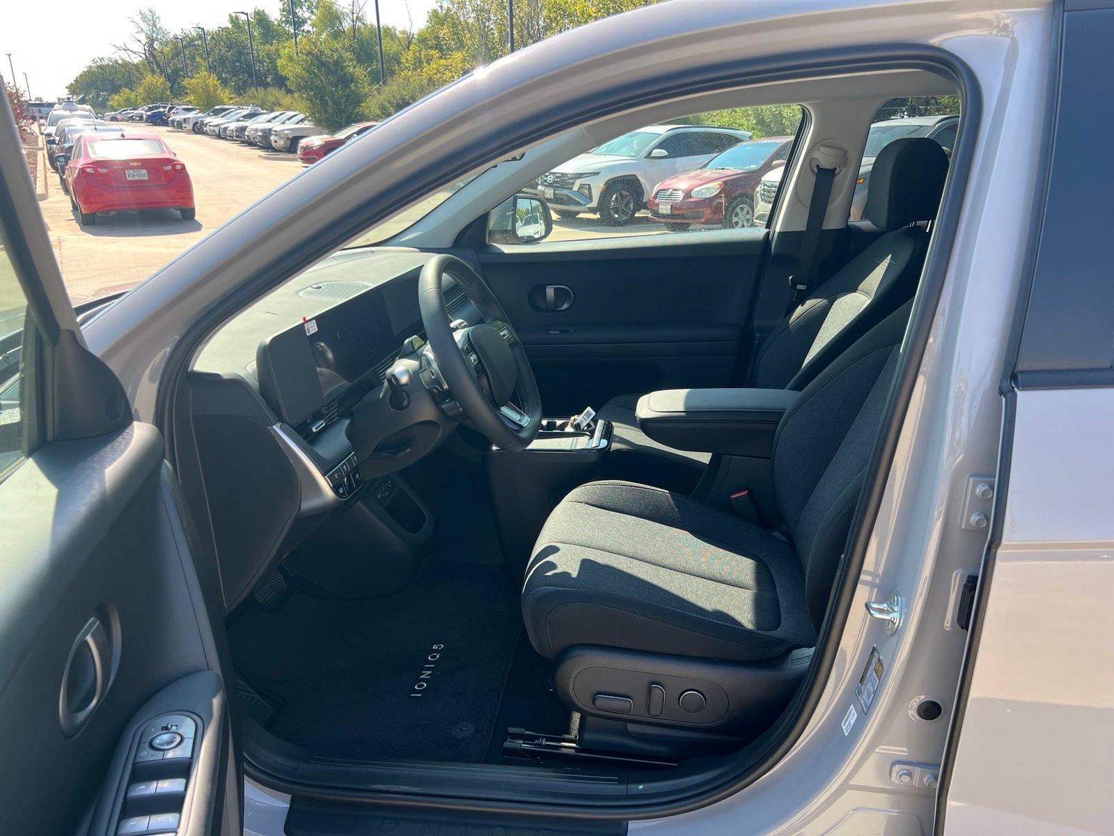 New 2027 Hyundai Ioniq 5 SE RWD image 21