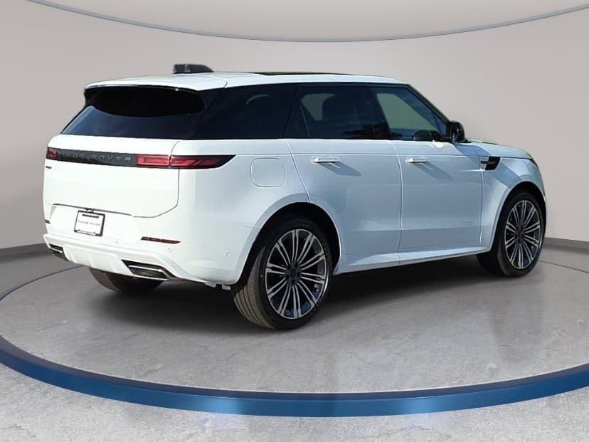New 2026 Land Rover Range Rover Sport Dynamic SE AWD/4WD image 5