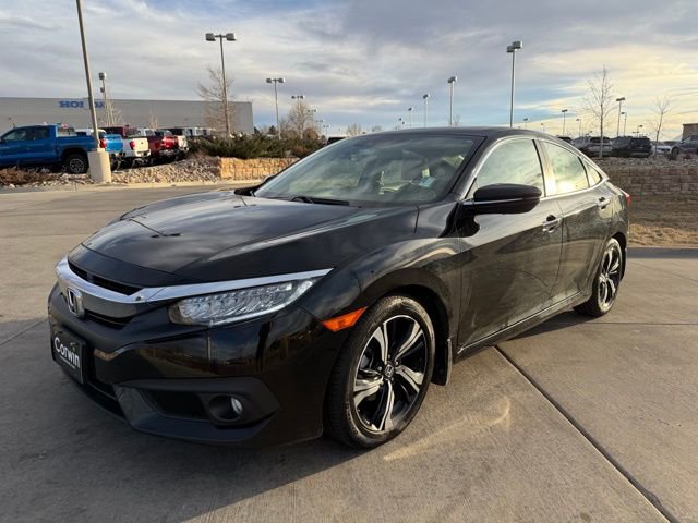 Used 2017 Honda Civic Touring image 3