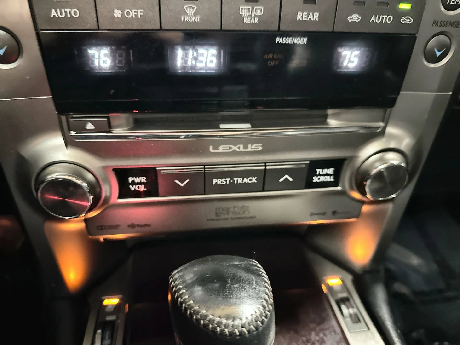 Used 2016 Lexus GX 460 Luxury w/ Preferred Accessory Package AWD/4WD image 21
