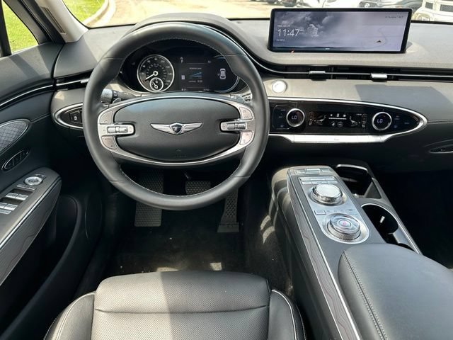 Used 2025 Genesis GV70 2.5T w/ Advanced Package AWD/4WD image 17