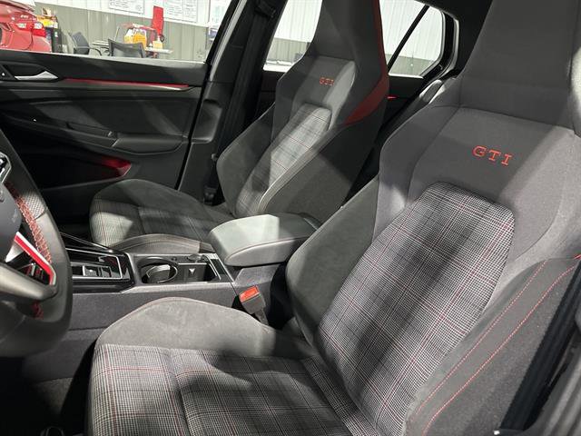 Certified 2024 Volkswagen GTI SE image 21